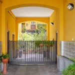 Urban House - Charming Navigli Center Милан