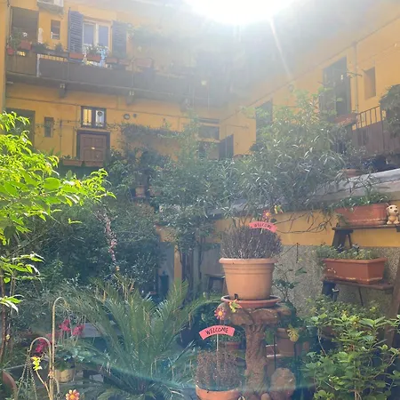 Urban House - Charming Navigli Center Милан