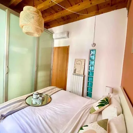 Urban House - Charming Navigli Center Milano